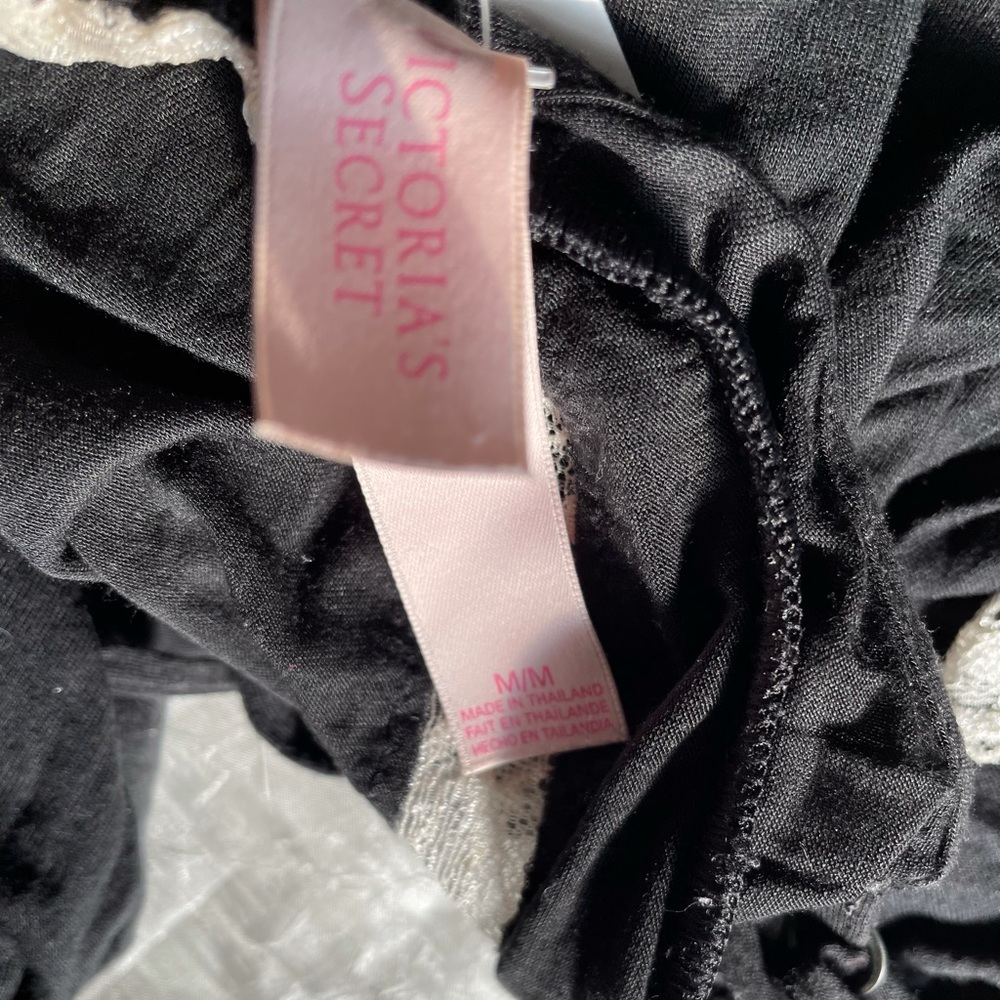 Victoria’s Secret black and white slip dress with lace detail - Picture 8 of 10